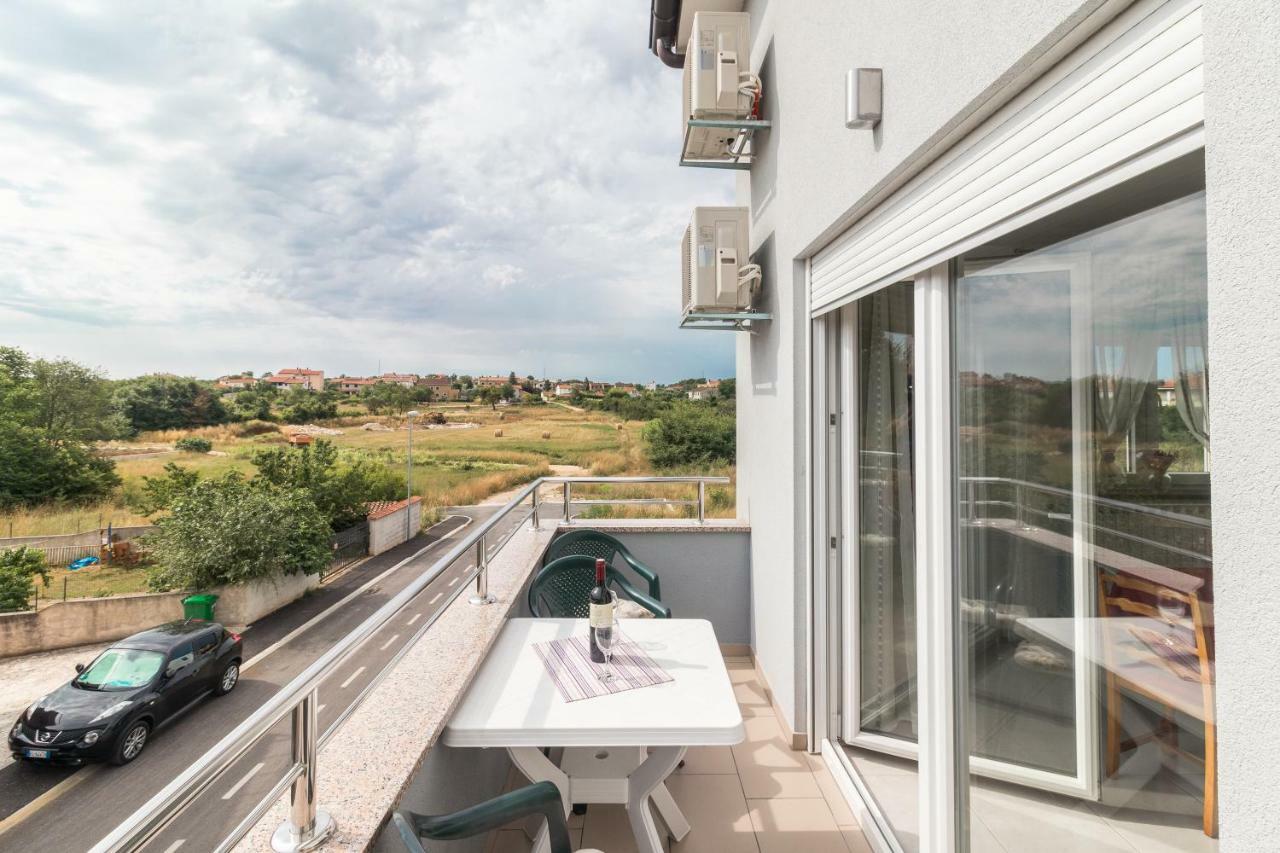 Antonija Apartment Pula Exterior photo